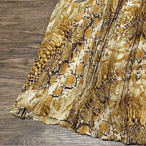 NWT Nanette Lepore Snakeskin Print Sleeveless Pleated MIDI Dress Gold Black 10 - Picture 4 of 12